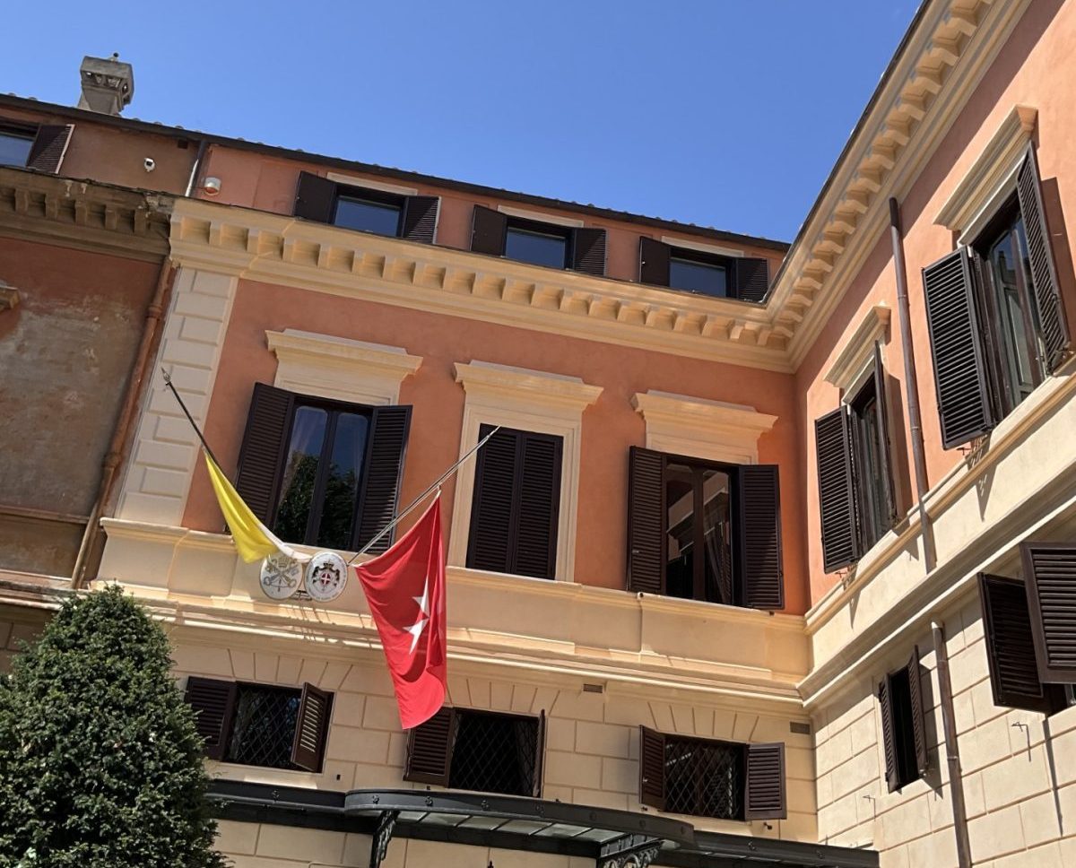 Ai Membri del Sovrano Militare Ordine di Malta, ai Dipendenti e ai Volontari