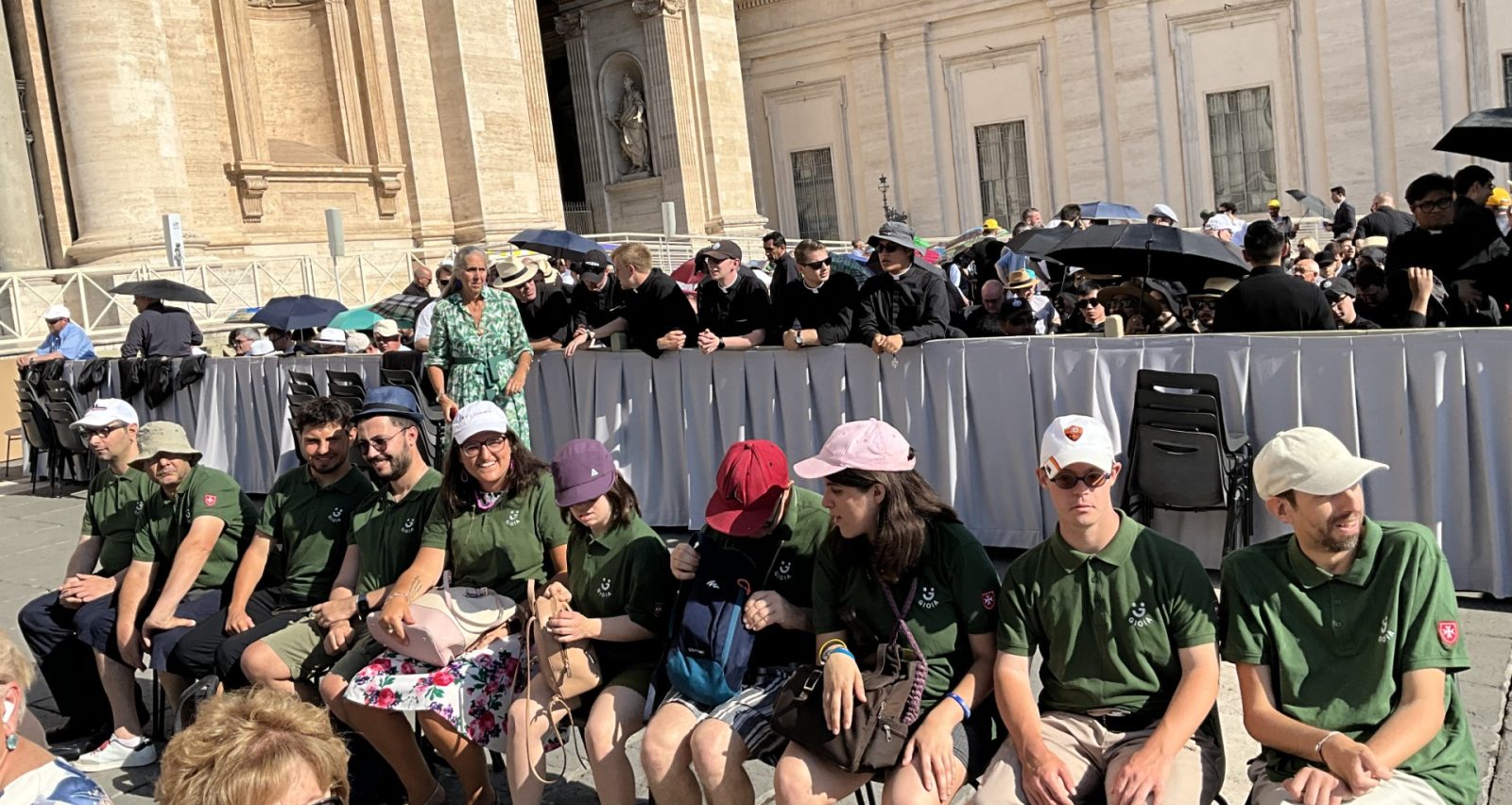 Young adults with disabilities from the “GIOIA Project” meet the Holy Father at the General Audience